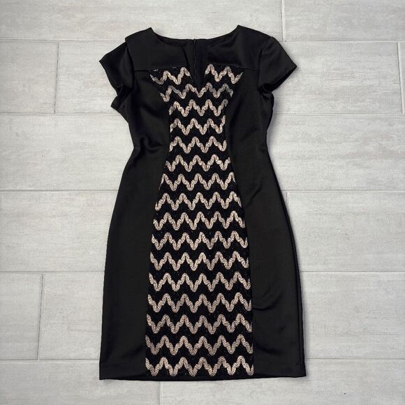 Connected Apparel Chevron Print Front V Neck Short Sleeve Sheath Dress Black 4 - Picture 1 of 7